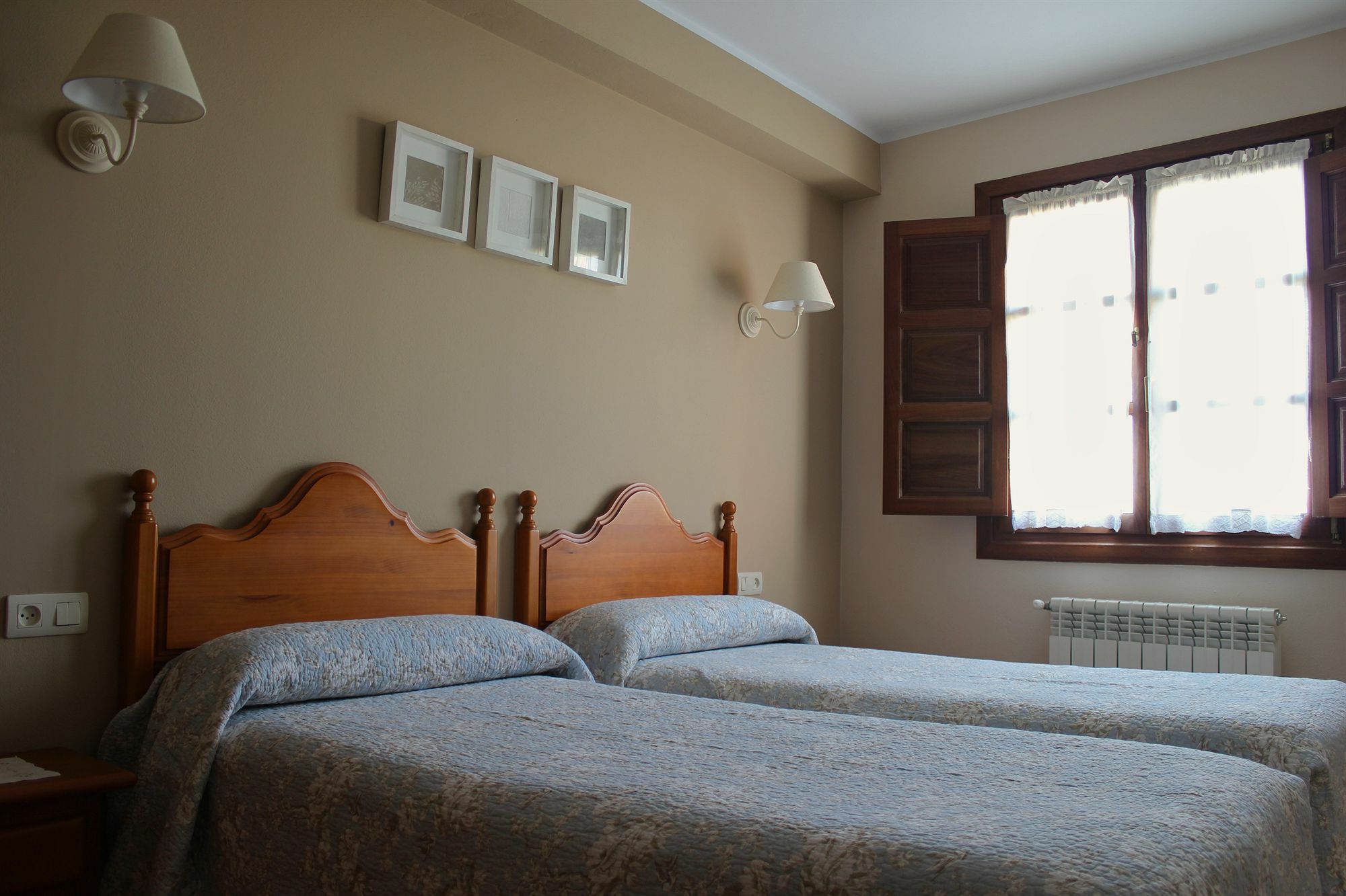Casa Rural La Indiana Лянес Екстериор снимка